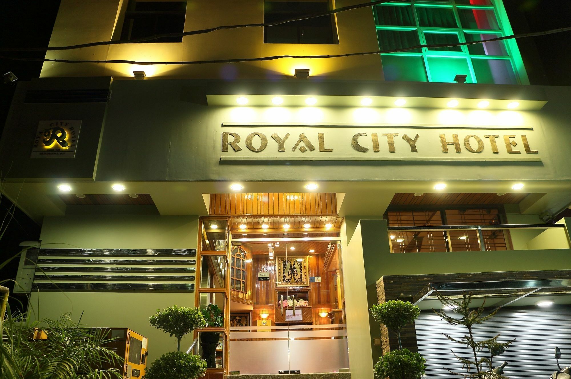 Royal City Hotel Mandalay Extérieur photo