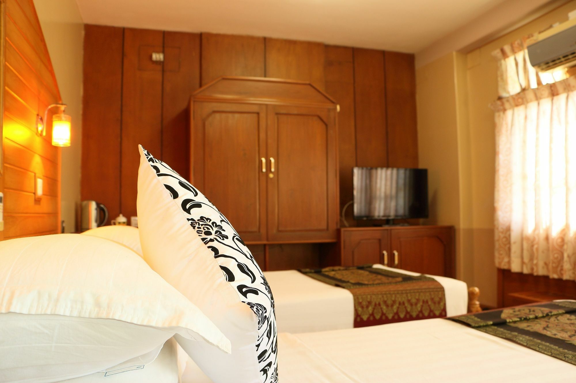Royal City Hotel Mandalay Extérieur photo