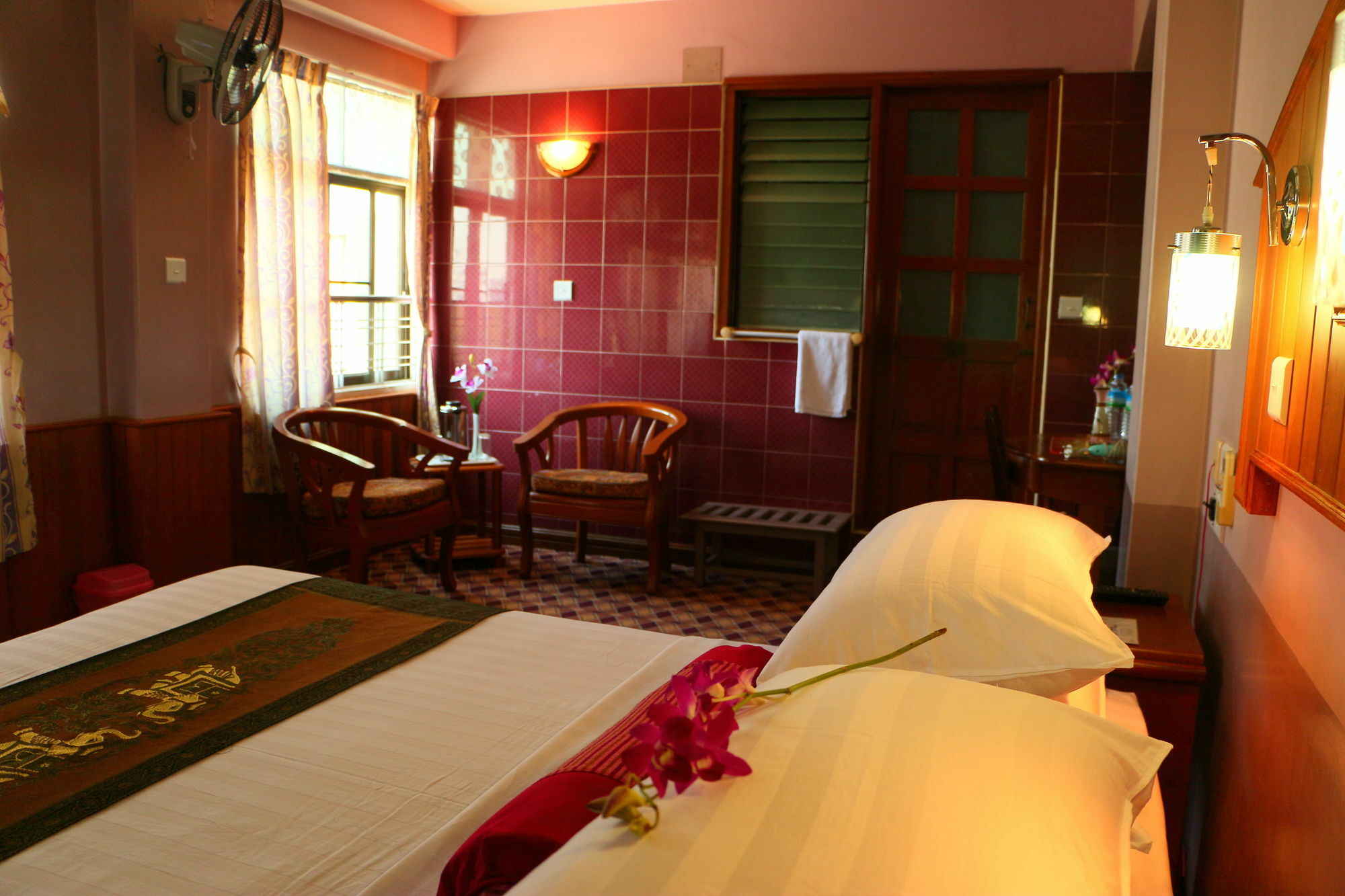 Royal City Hotel Mandalay Extérieur photo