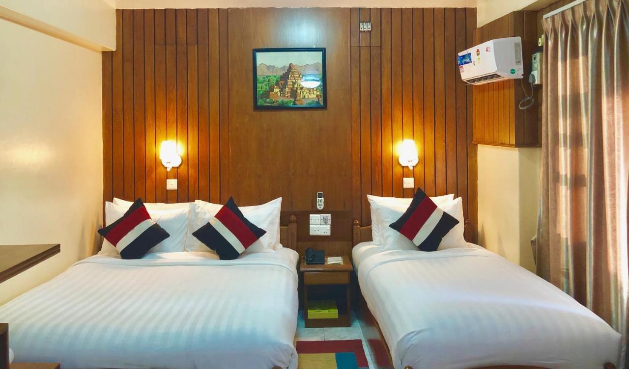 Royal City Hotel Mandalay Extérieur photo