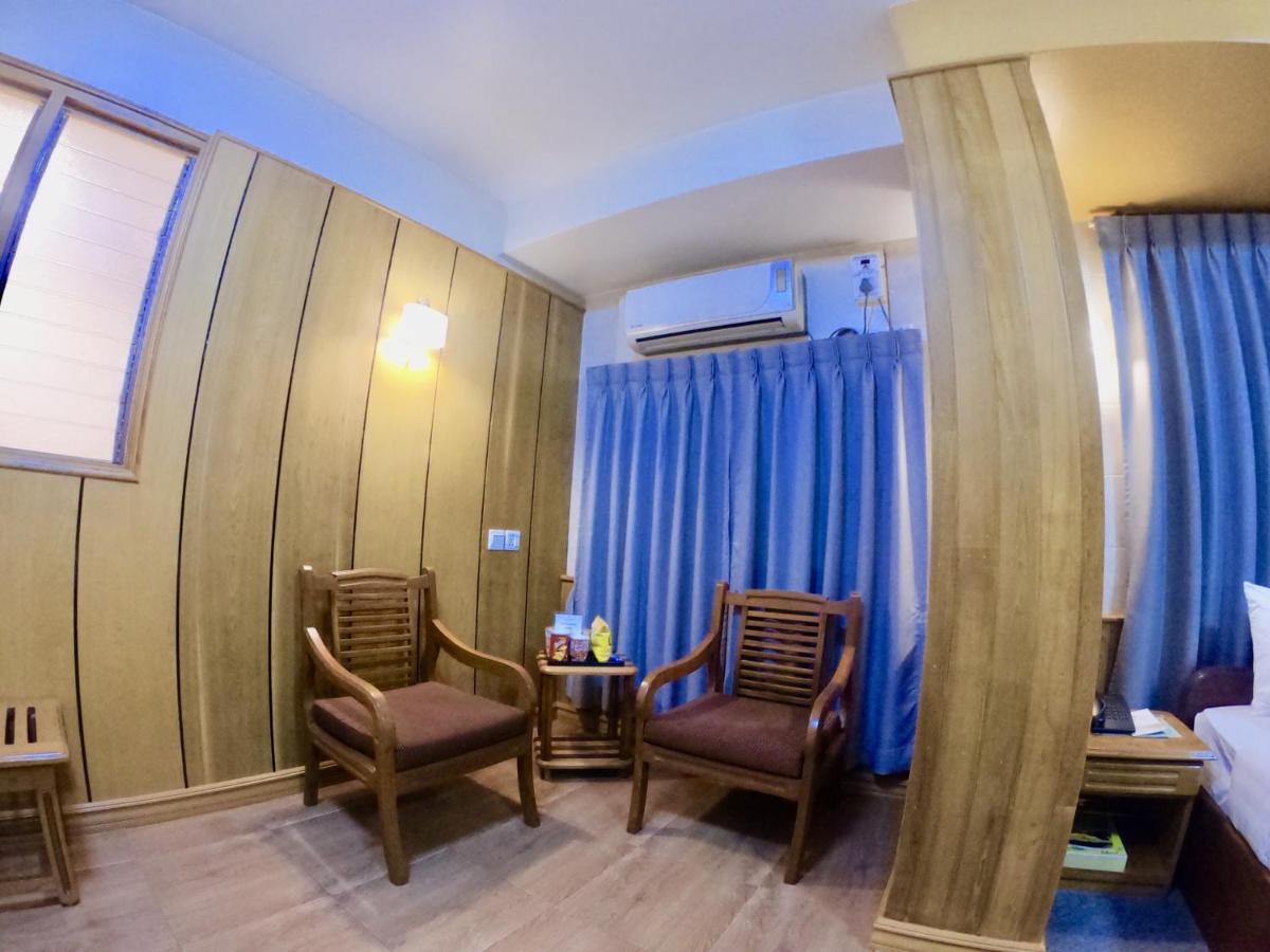 Royal City Hotel Mandalay Extérieur photo
